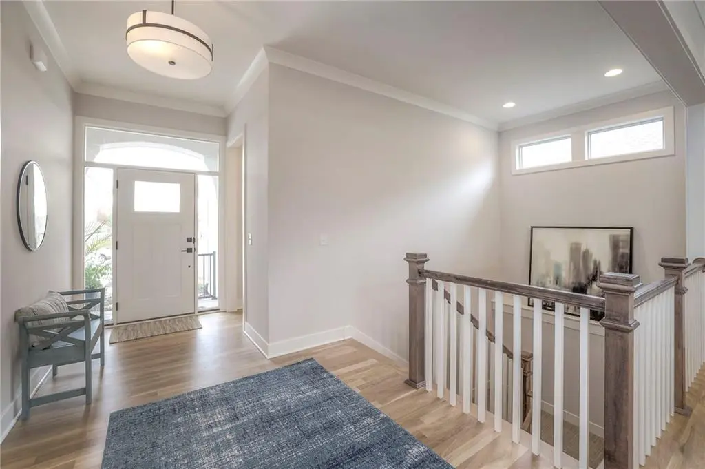 13821 Westgate ST, Overland Park, KS 66221