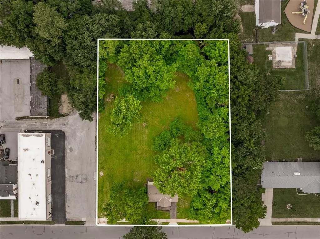 336 E Park ST, Olathe, KS 66061
