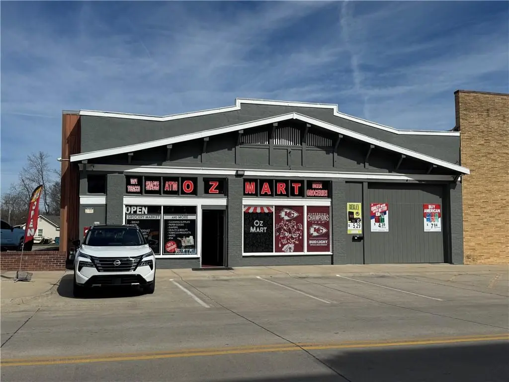 432 Main ST, Osawatomie, KS 66064