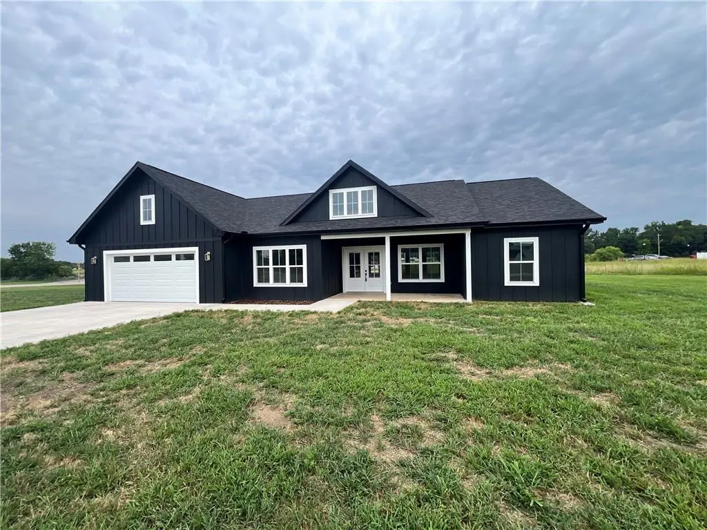 621 Catalpa ST, Independence, KS 67301