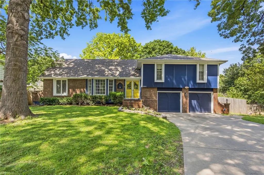 8845 Nall AVE, Overland Park, KS 66207