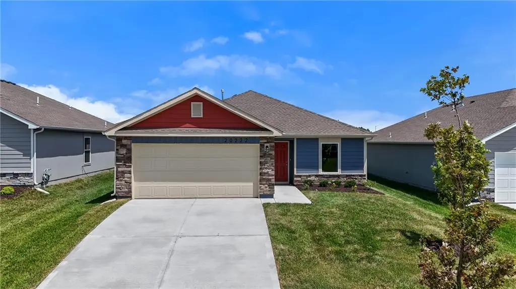 20222 W 195th ST, Spring Hill, KS 66083
