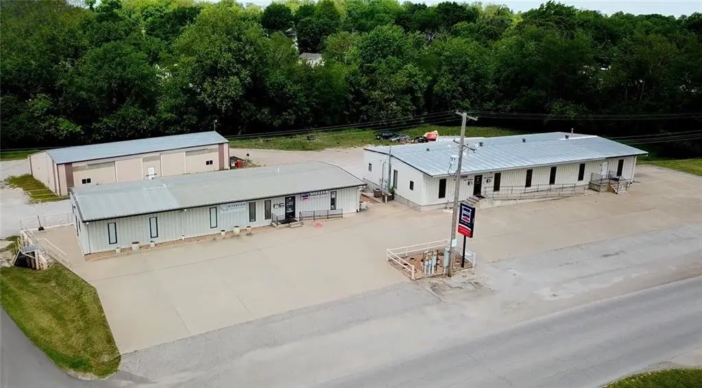 305 N Mason ST, Carrollton, MO 64633