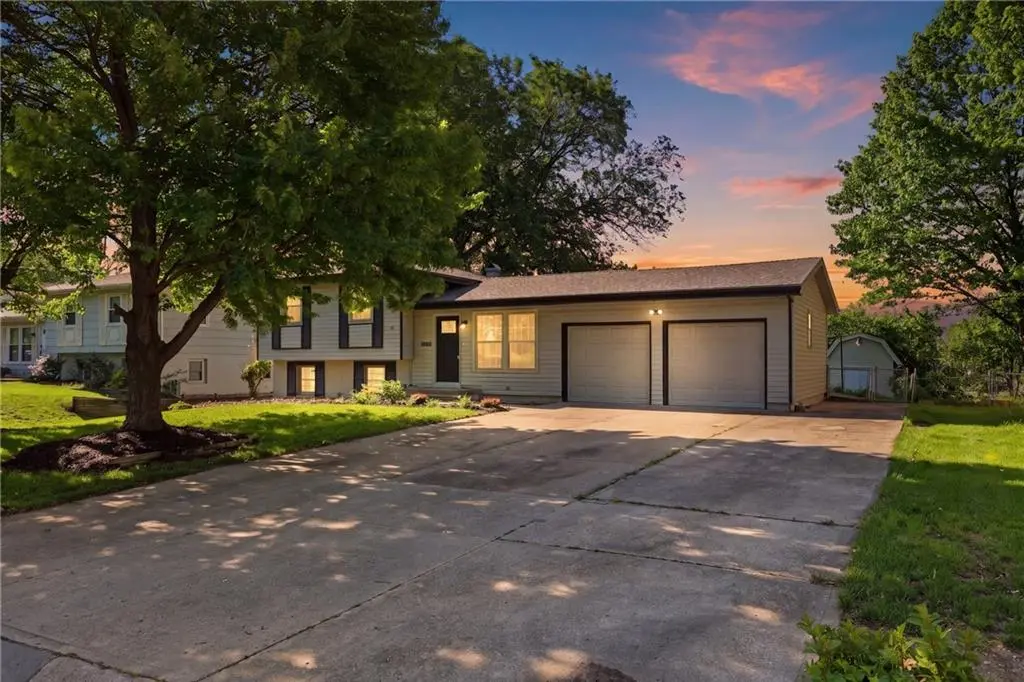 3401 NE 67th ST, Kansas City, MO 64119