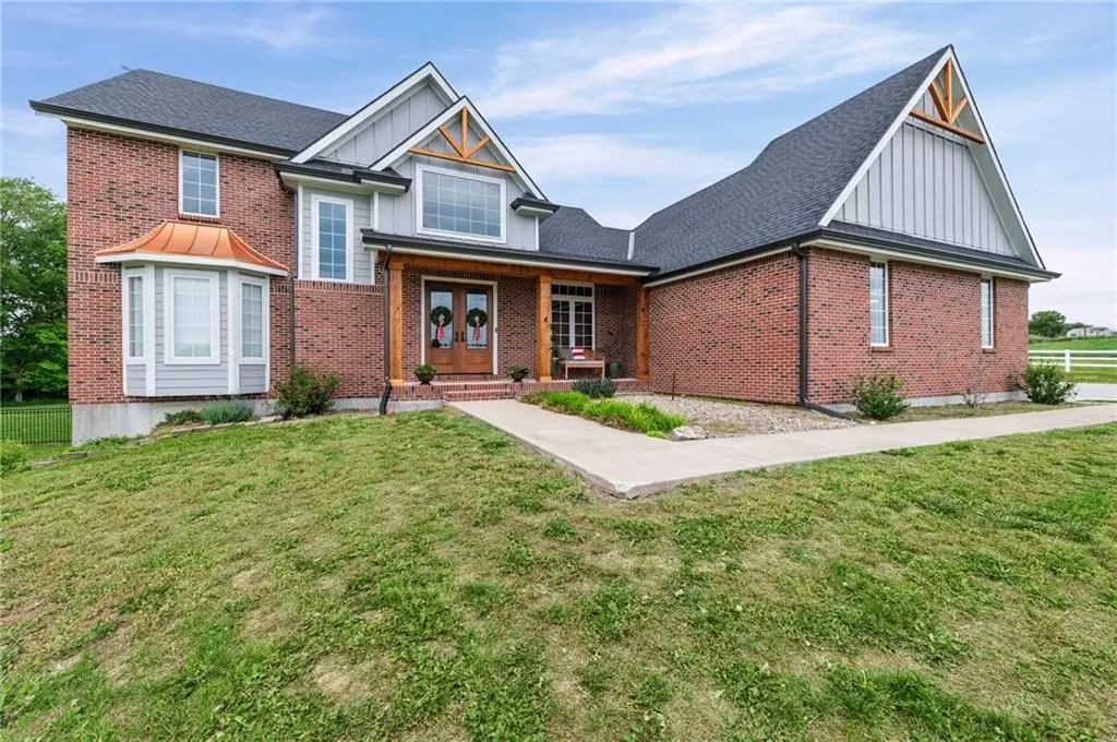 8370 92 HWY, Platte City, MO 64079