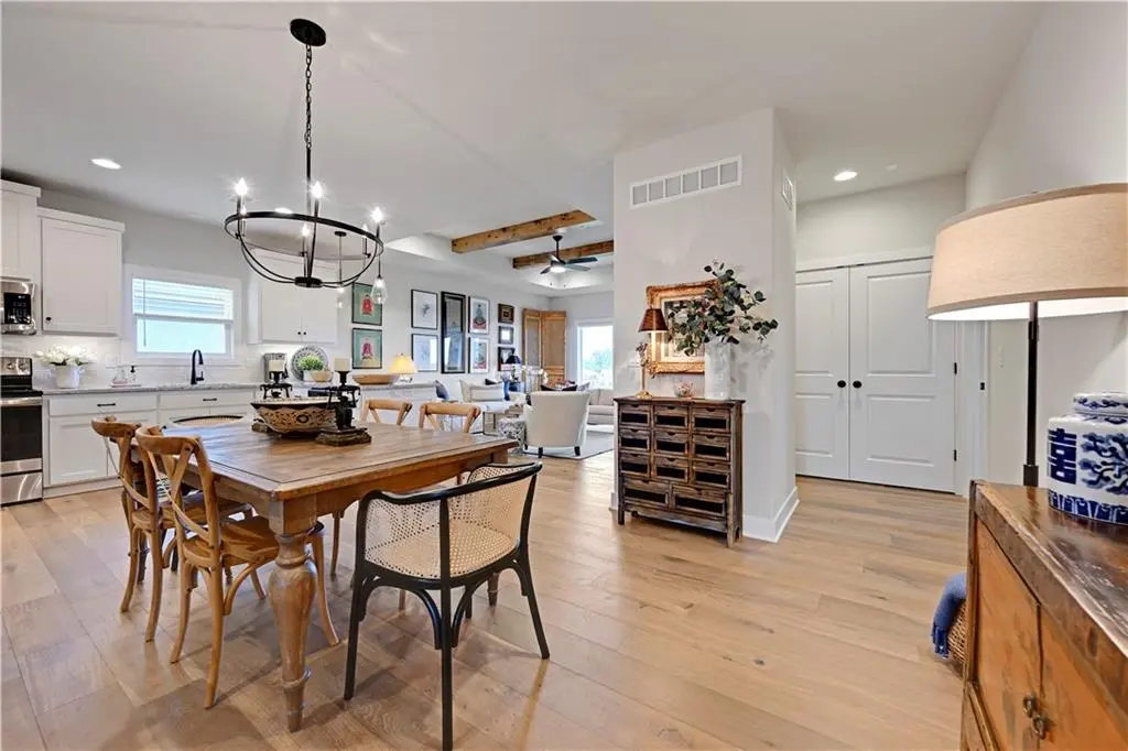 15320 W 173rd ST, Olathe, KS 66062