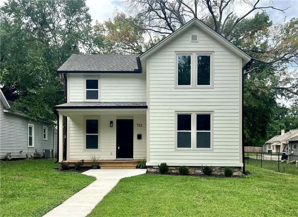 723 Arkansas ST, Lawrence, KS 66044