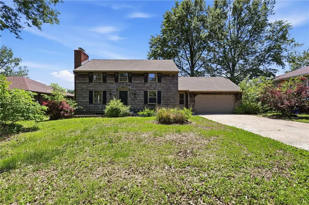 500 Westminister RD #SW, Blue Springs, MO 64014