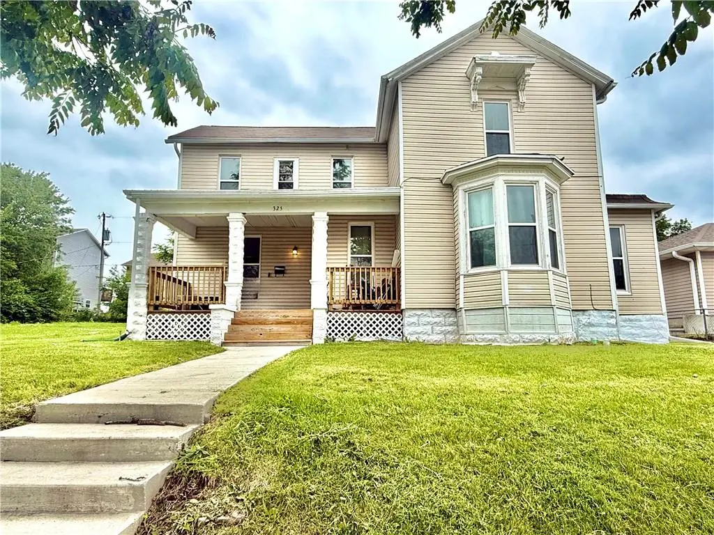 325 E 3rd ST, Maryville, MO 64468