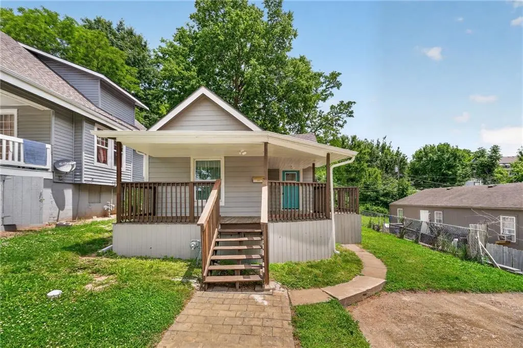 221 N 25th ST, Kansas City, KS 66102