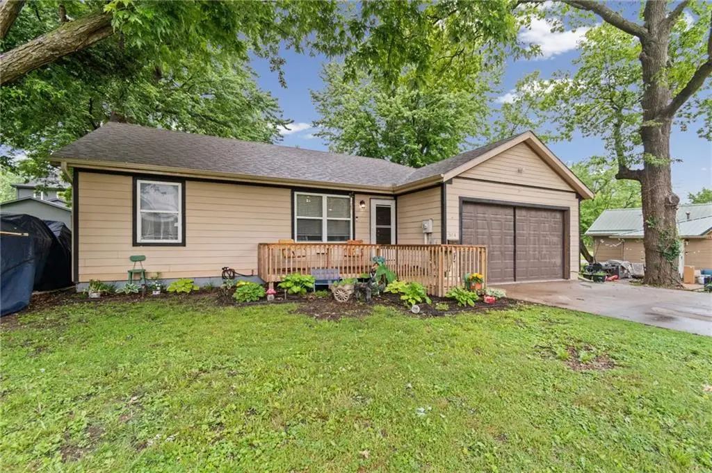 504 S Wellington ST, Richmond, MO 64085