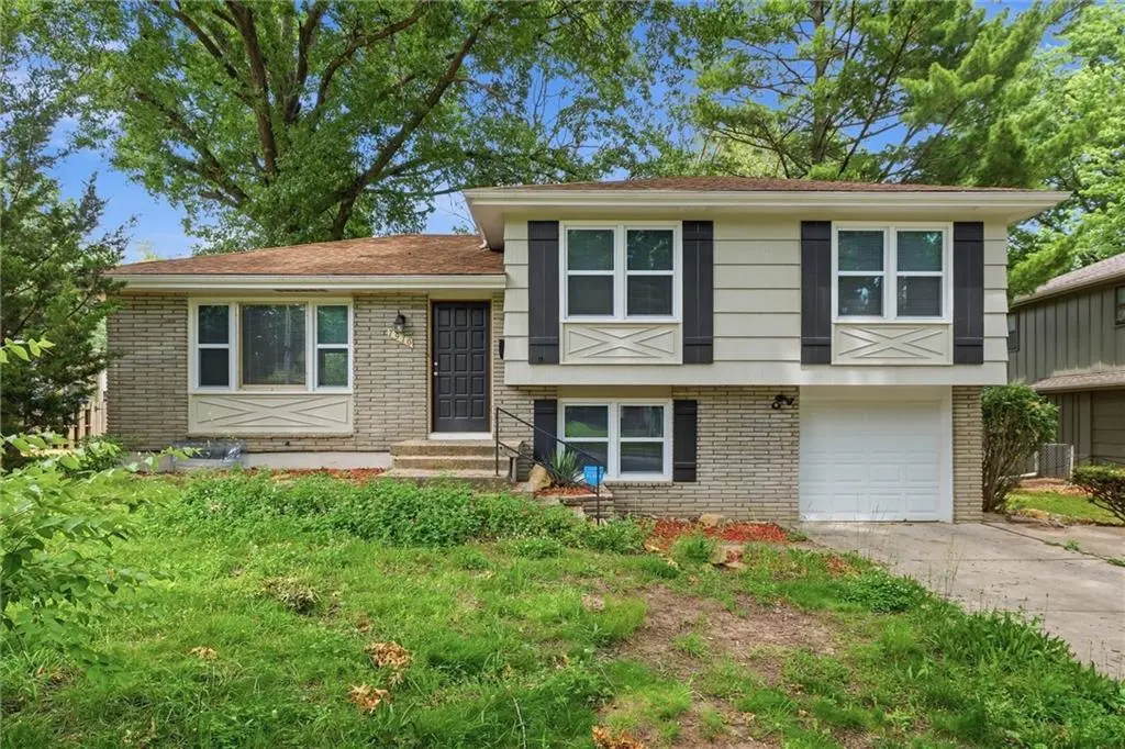 7910 E 93rd TER, Kansas City, MO 64138