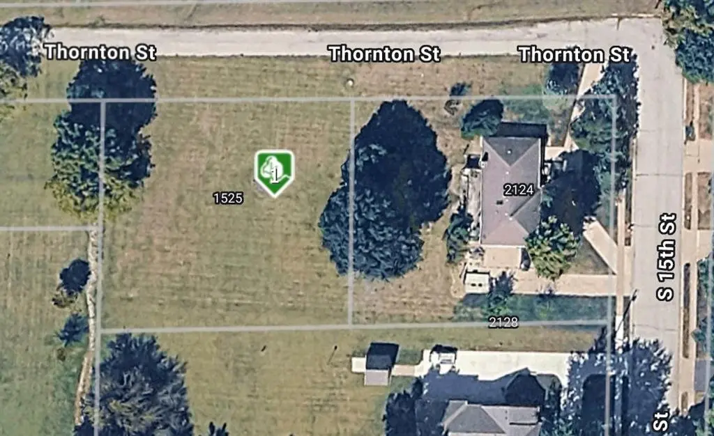 1525 Thornton ST, Leavenworth, KS 66048