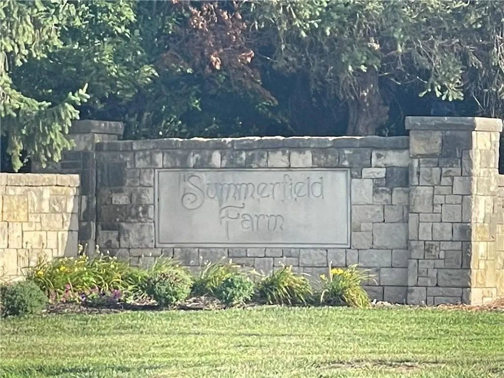 1500 N 4th St E Lot 172 ST #E, Louisburg, KS 66053