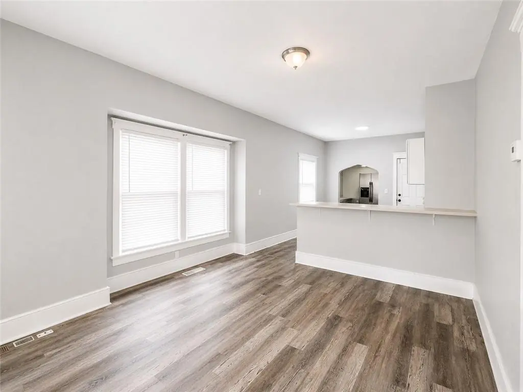 4546 S Benton AVE, Kansas City, MO 64130