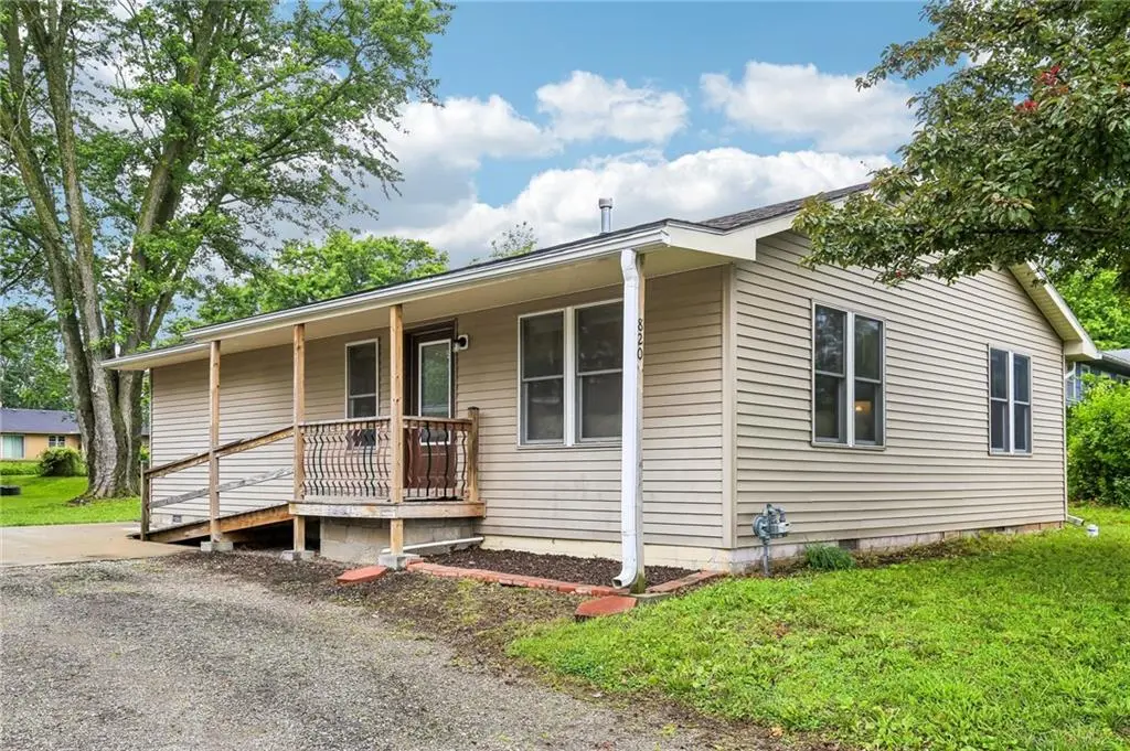 820 E Gay ST, Warrensburg, MO 64093