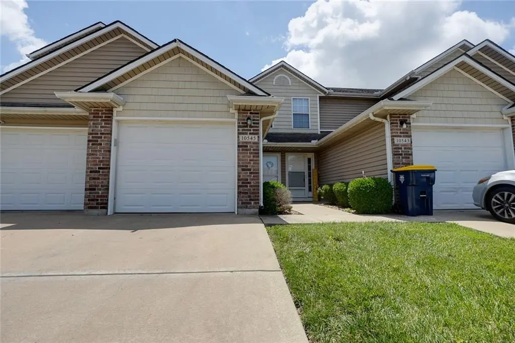 10545 E 46th TER, Kansas City, MO 64133