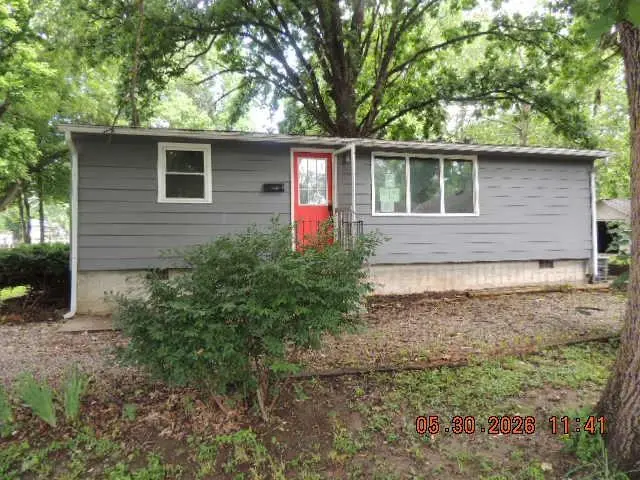 2423 S Claremont AVE, Independence, MO 64052