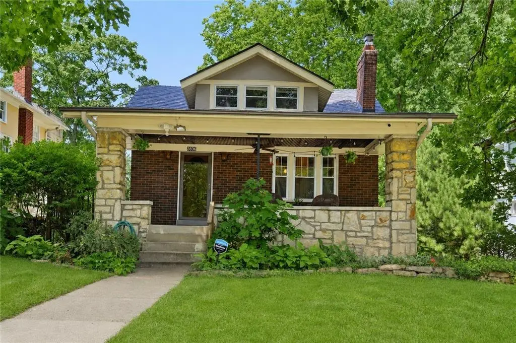 5836 Harrison ST, Kansas City, MO 64110