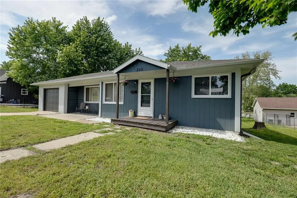 502 W Broadway ST, Higginsville, MO 64037