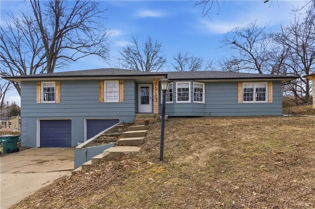 9113 E 83rd PL, Raytown, MO 64138