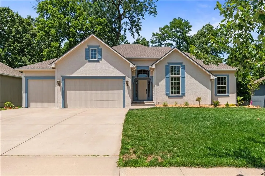 9014 N St Clair AVE, Kansas City, MO 64154