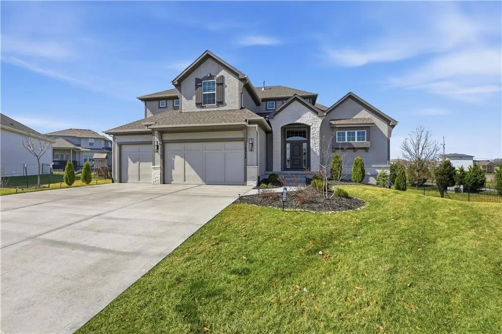 18304 Monrovia ST, Overland Park, KS 66013