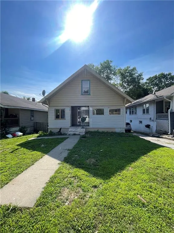 1818 S Overton AVE, Independence, MO 64052