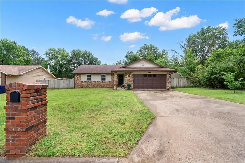 3309 W 2nd ST, Coffeyville, KS 67337