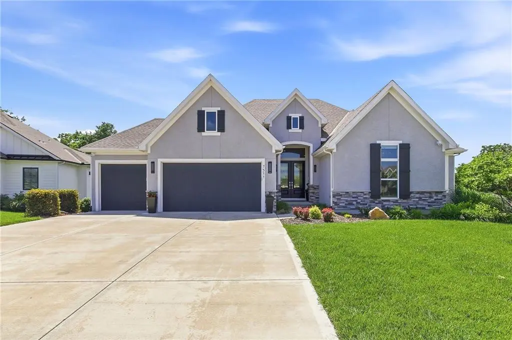 7511 N Gower AVE, Kansas City, MO 64151