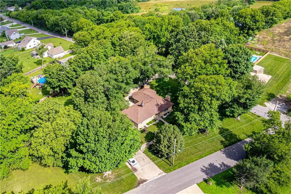 700 S Alexander RD, Independence, MO MO