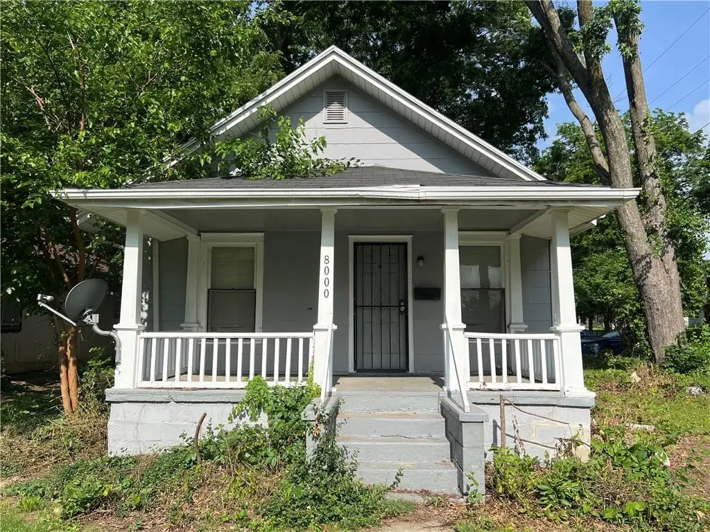 8000 Wayne AVE, Kansas City, MO 64131