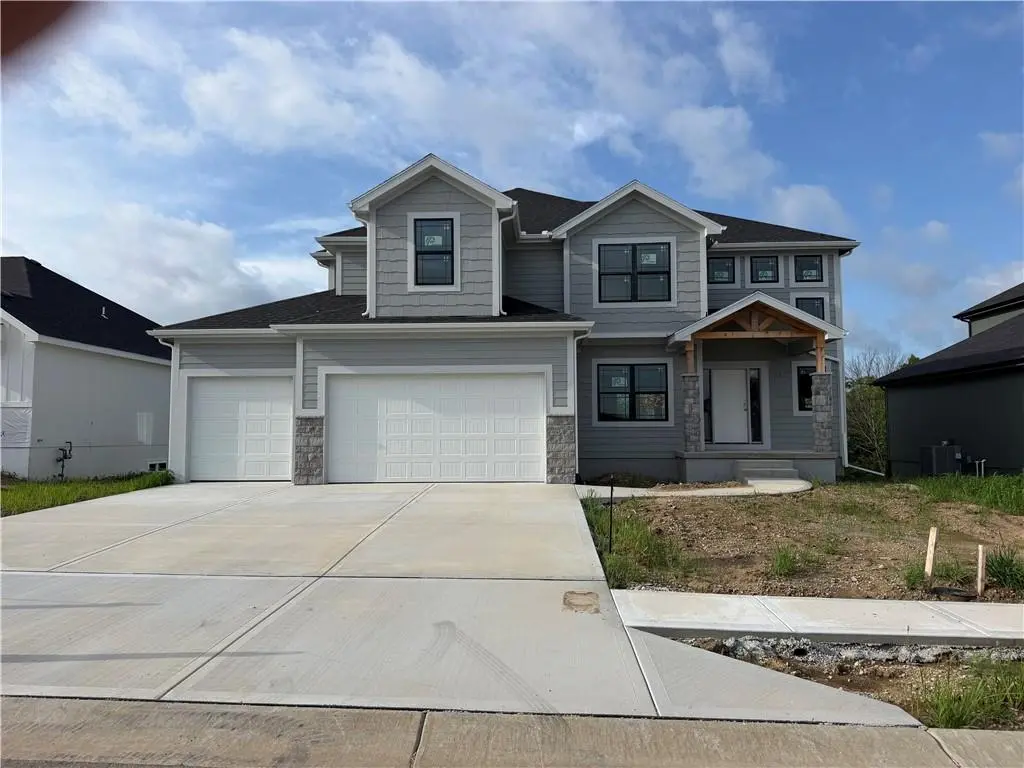 4527 NE 86th TER, Kansas City, MO 64156