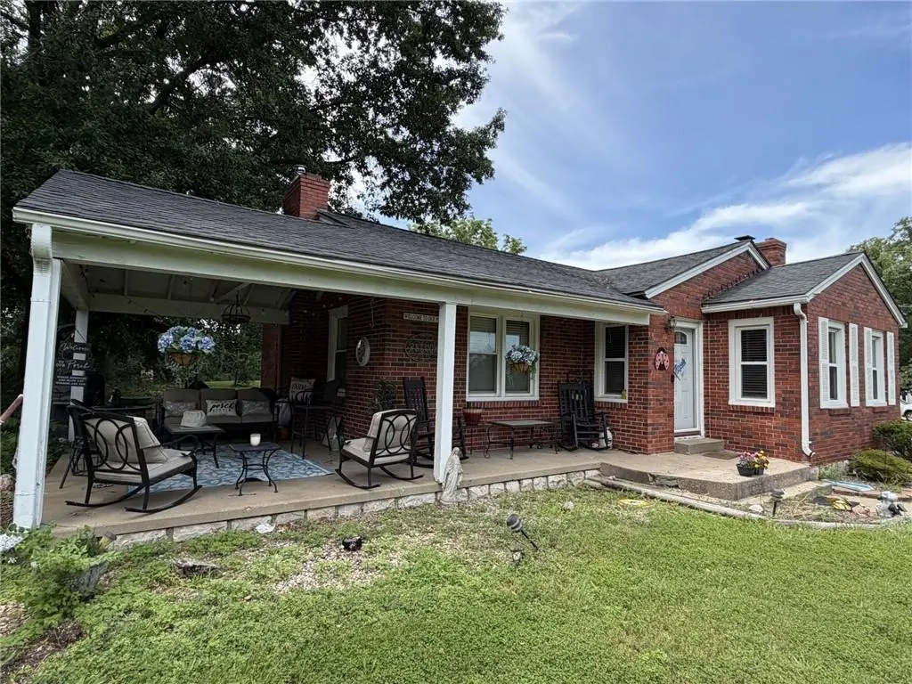1624 S 55th ST, Kansas City, KS 66106