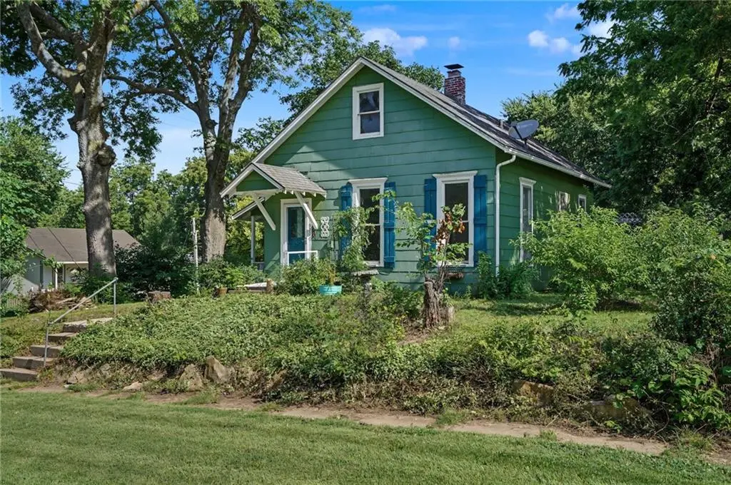 920 High ST, Baldwin City, KS 66006