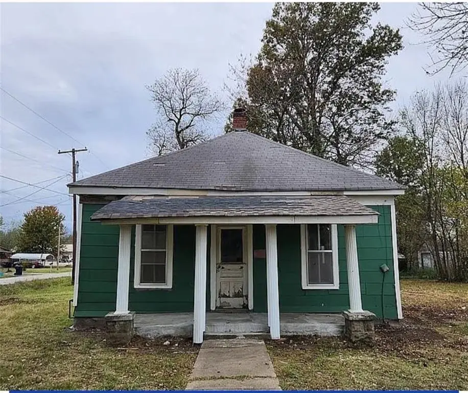 939 S Wyandotte AVE, Baxter Springs, KS 66713