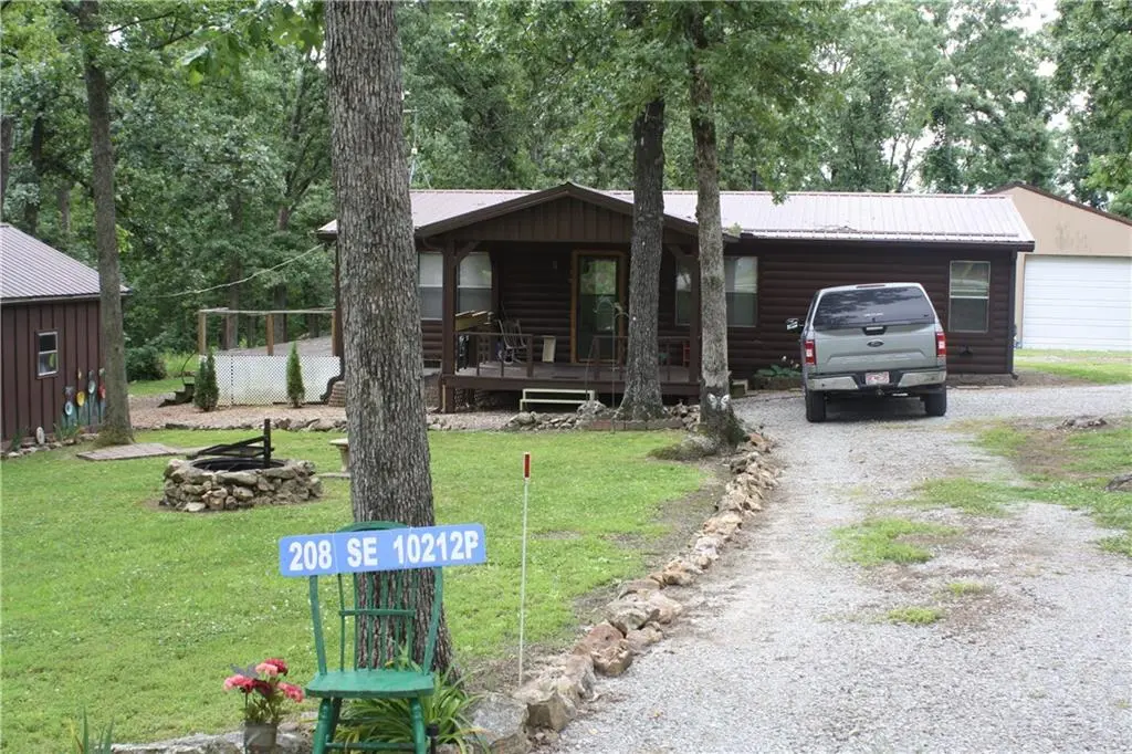 208 SE 10212 P LN, Deepwater, MO 64740