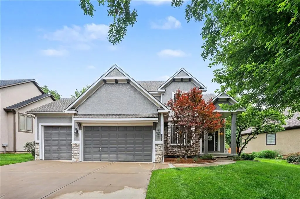 24012 St Andrews CT, Paola, KS 66071