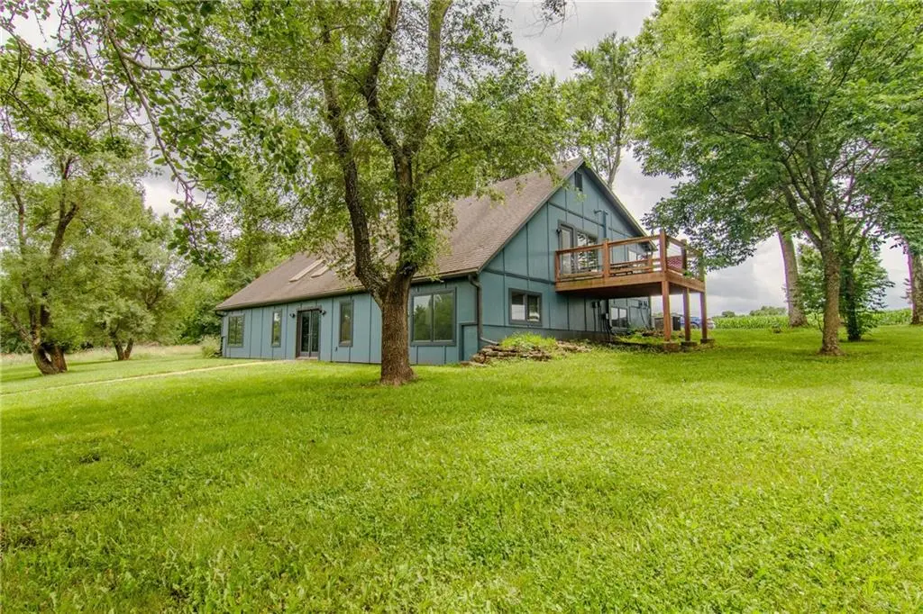 6301 E 285th ST, Freeman, MO 64746