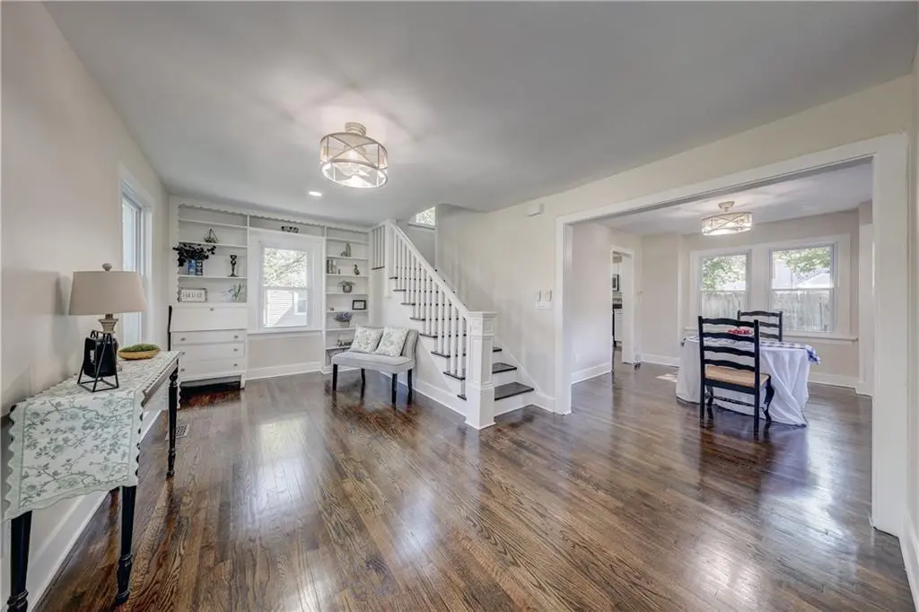 226 S Chestnut ST, Olathe, KS 66061
