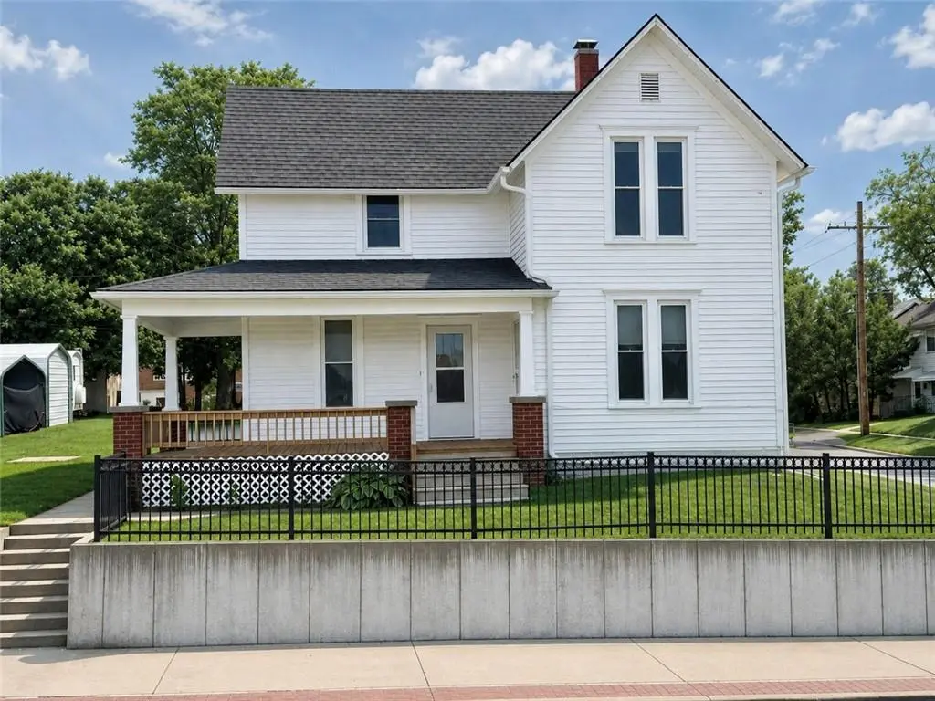 222 W 4th ST, Maryville, MO 64468