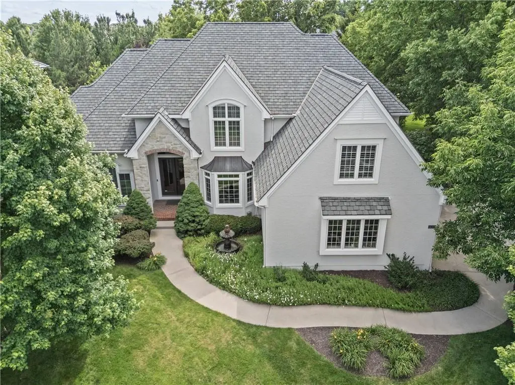 14302 Briar ST, Leawood, KS 66224