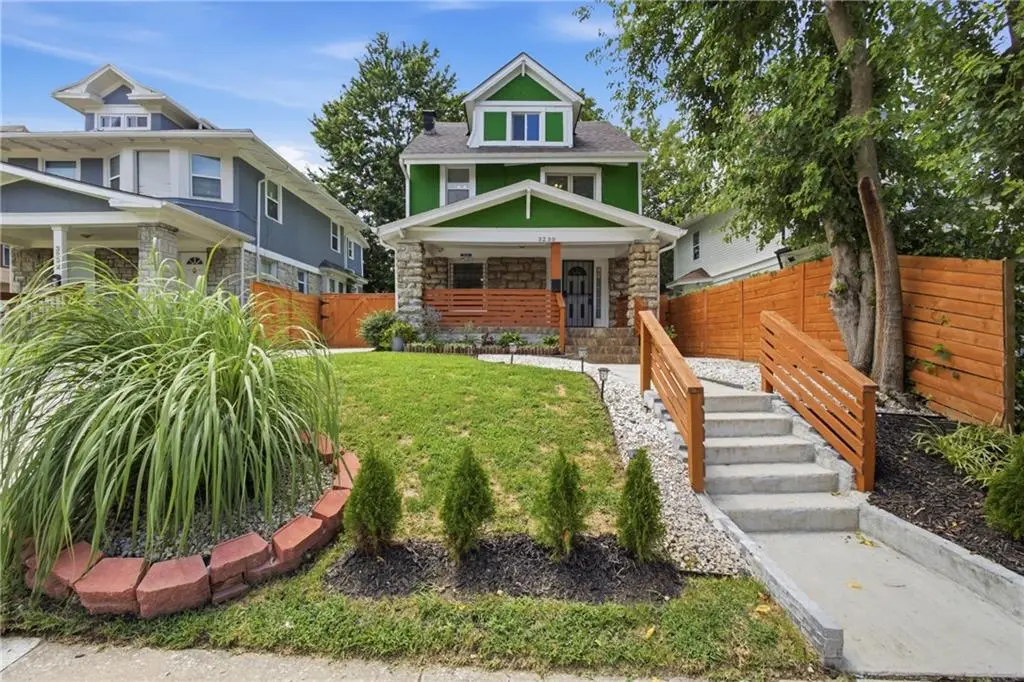 3230 Bellefontaine AVE, Kansas City, MO 64128