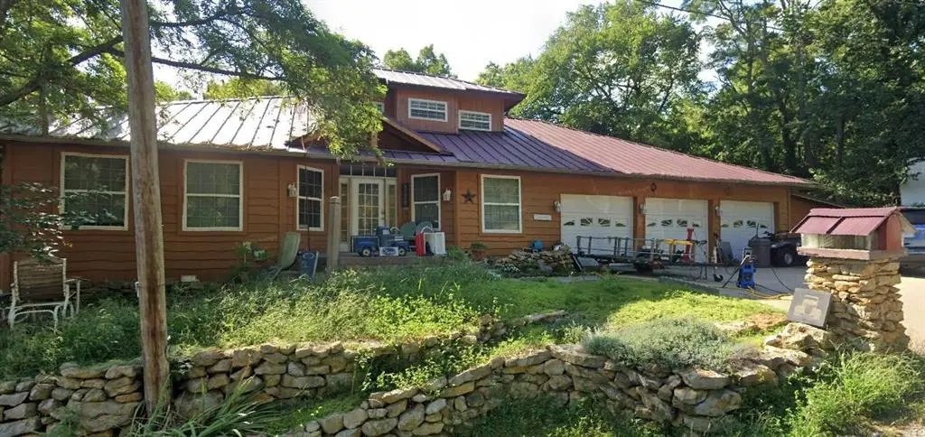 608 N 3rd ST, Wathena, KS 66090