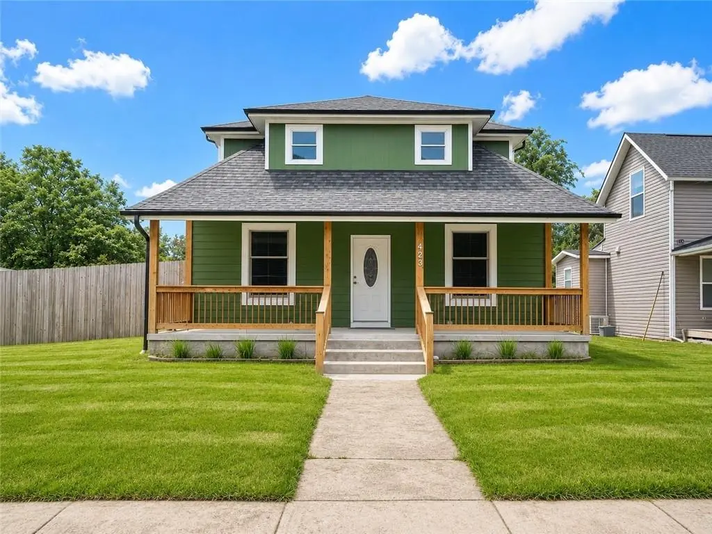 423 Walnut ST, Osawatomie, KS 66064