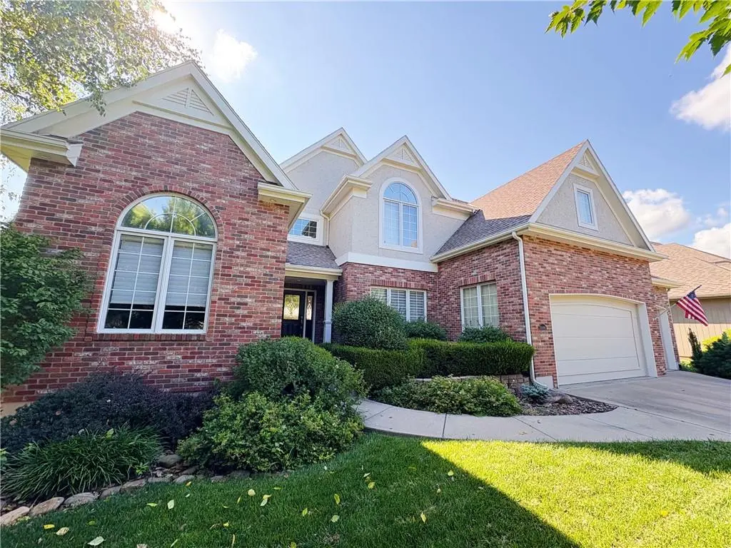 10306 North Brooklyn AVE, Kansas City, MO 64155