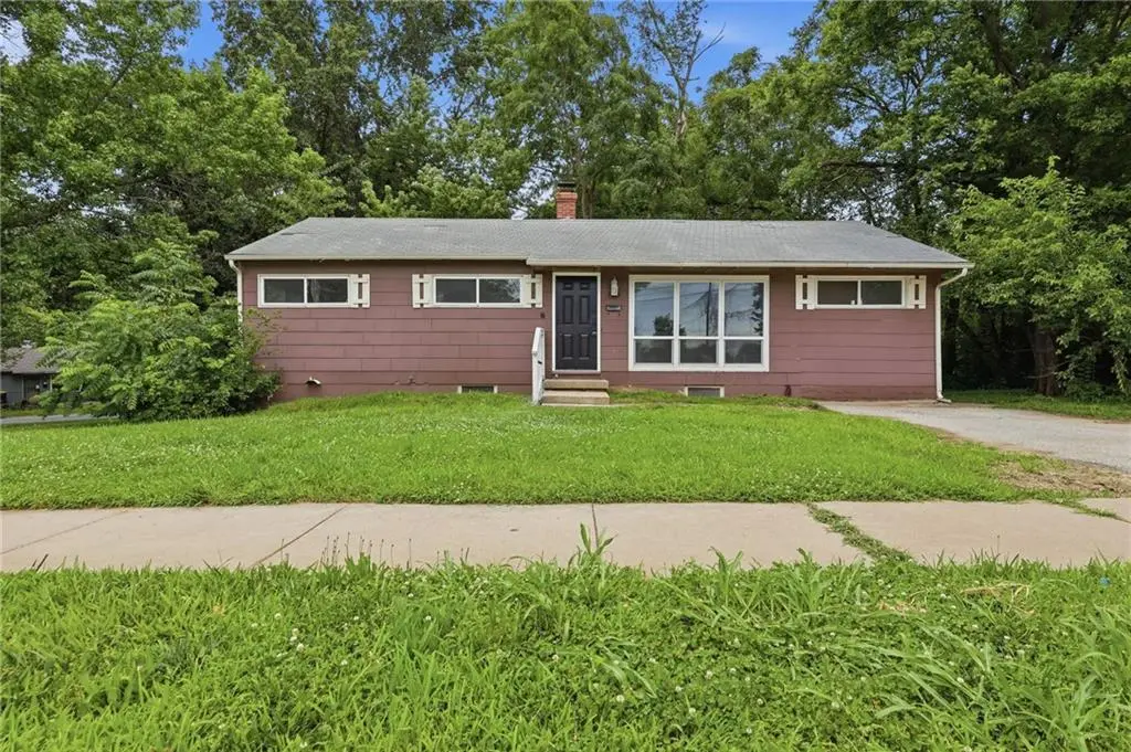 7900 Longview RD, Kansas City, MO 64134