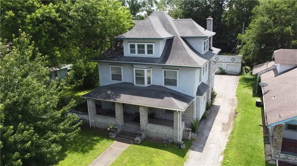 2211 E 69TH ST, Kansas City, MO 64132