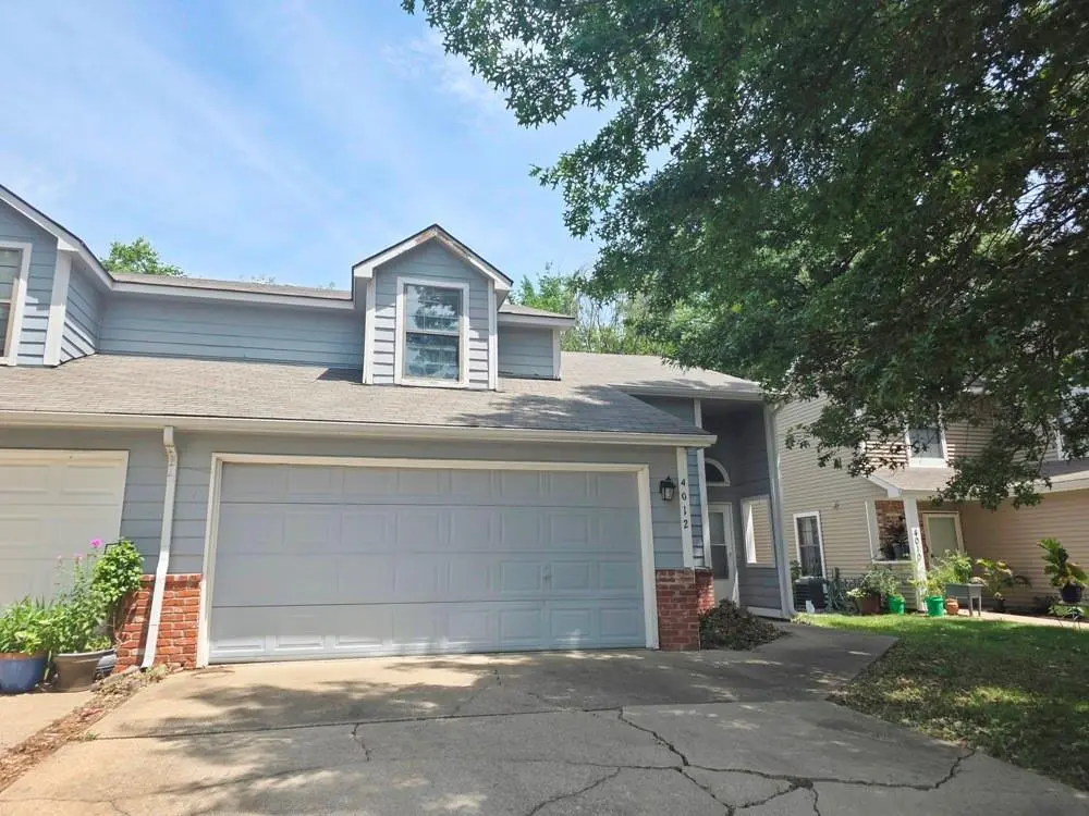4012 Overland DR, Lawrence, KS 66049