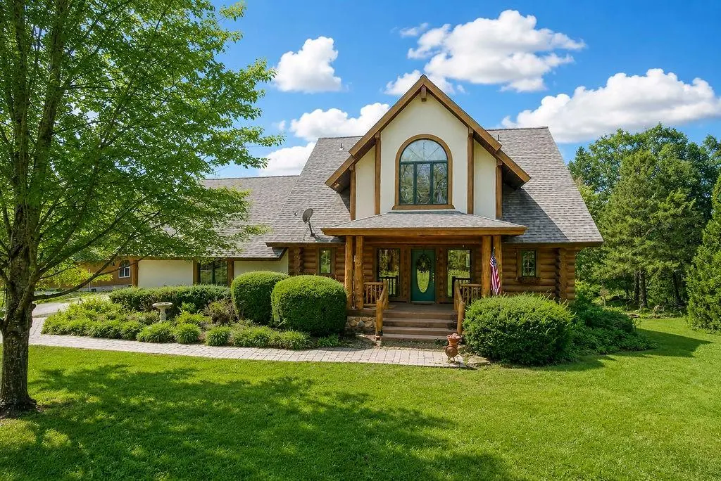 14850 Oak Valley DR, Gardner, KS 66030